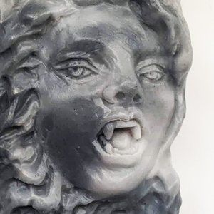 Meet your Posher, Spookywoman